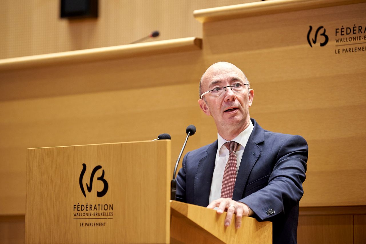 Rudy Demotte, Président du Parlement de la Fédération Wallonie-Bruxelles à la tribune