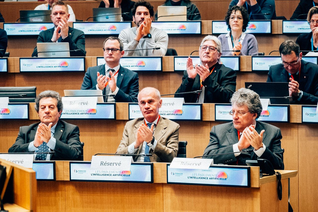 Conférence consacrée à l’intelligence artificielle dans les parlements